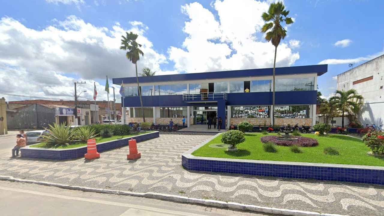 Conceição do Jacuípe abre 95 vagas temporárias na prefeitura com salários até R$ 4,8 mil