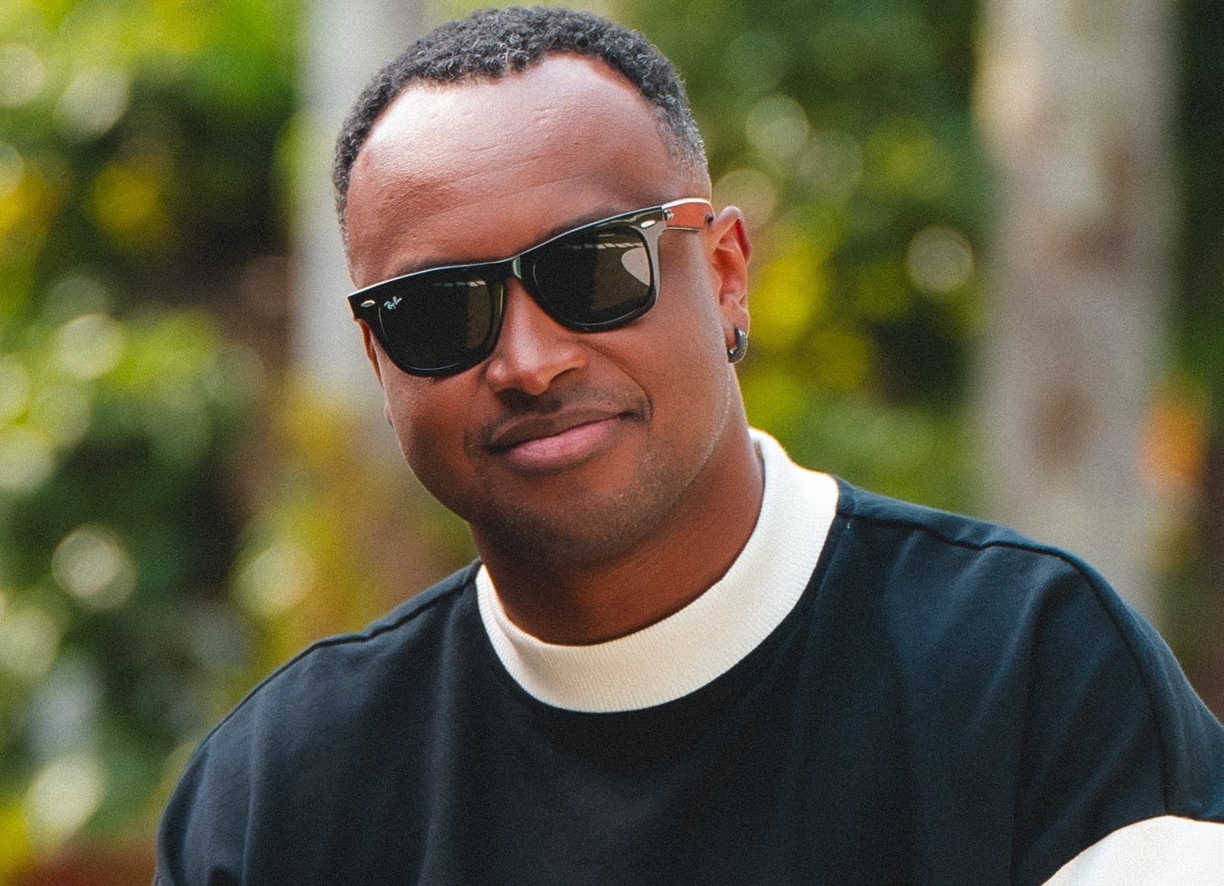 Festival Santa Maré reúne Thiaguinho e Timbalada em Praia do Forte