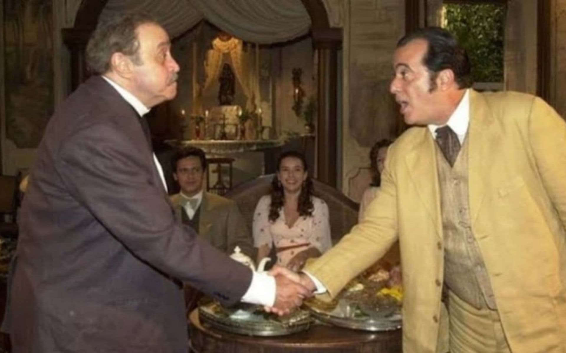 Mauro Mendonça, 95 anos, é internado no Rio de Janeiro com quadro de gripe