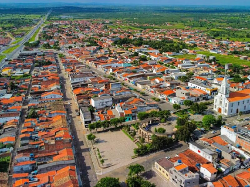 Vereadores de Santa Bárbara admitem votar Código Tributário sem ler projeto
