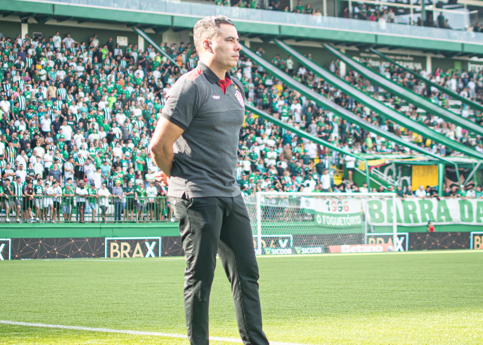 Jair Ventura valoriza empate do Vitória e projeta time perto do G-8 no Brasileirão