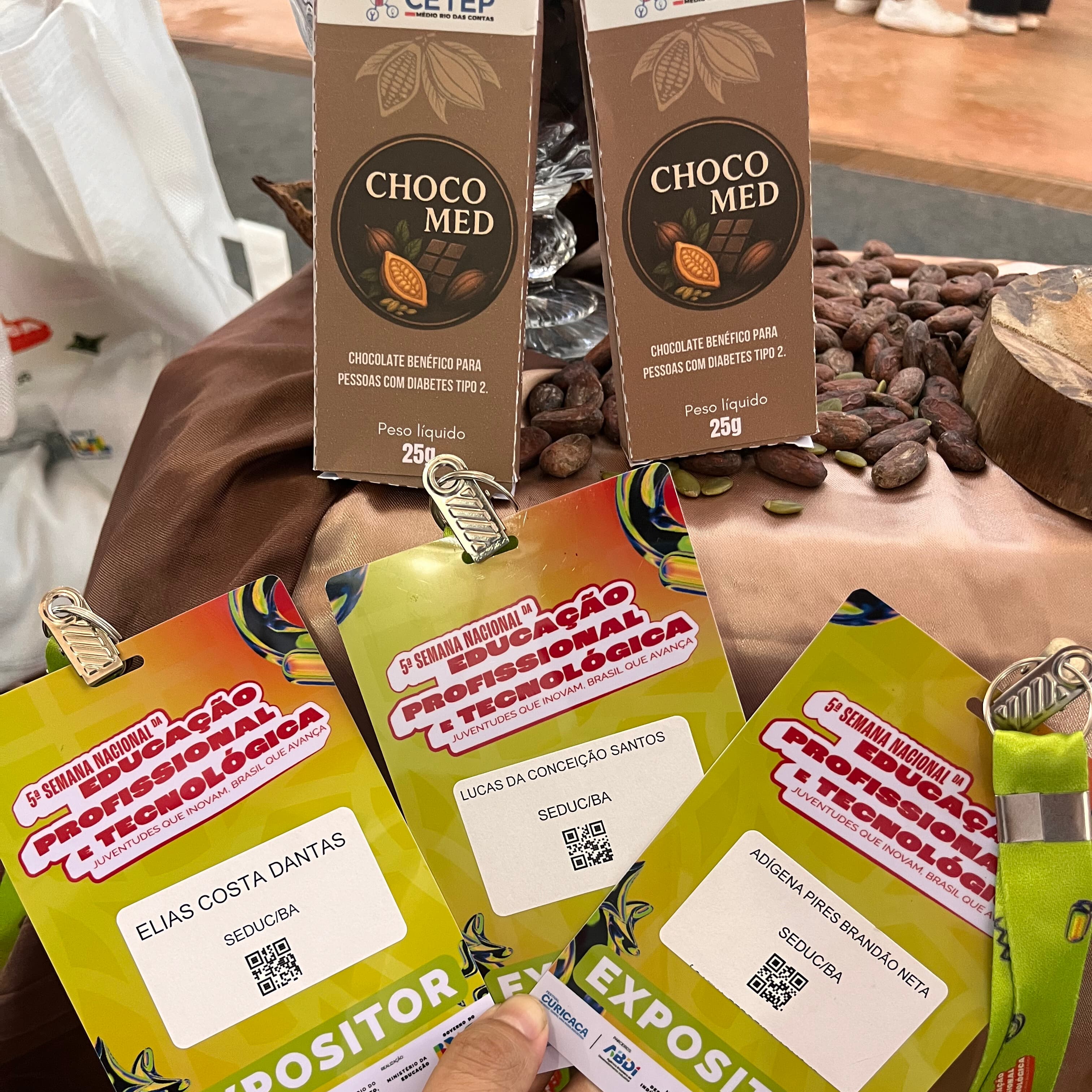 Estudantes baianos criam chocolates para diabéticos em Ipiaú