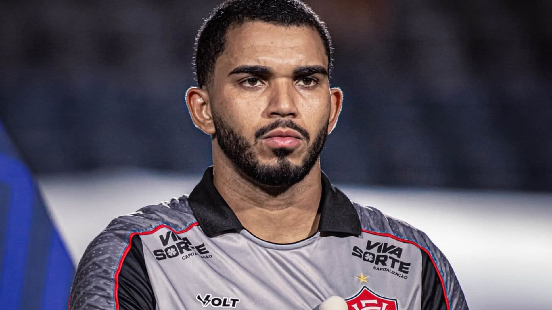 Lucas Arcanjo é substituído em jogo do Vitória por incômodo torácico