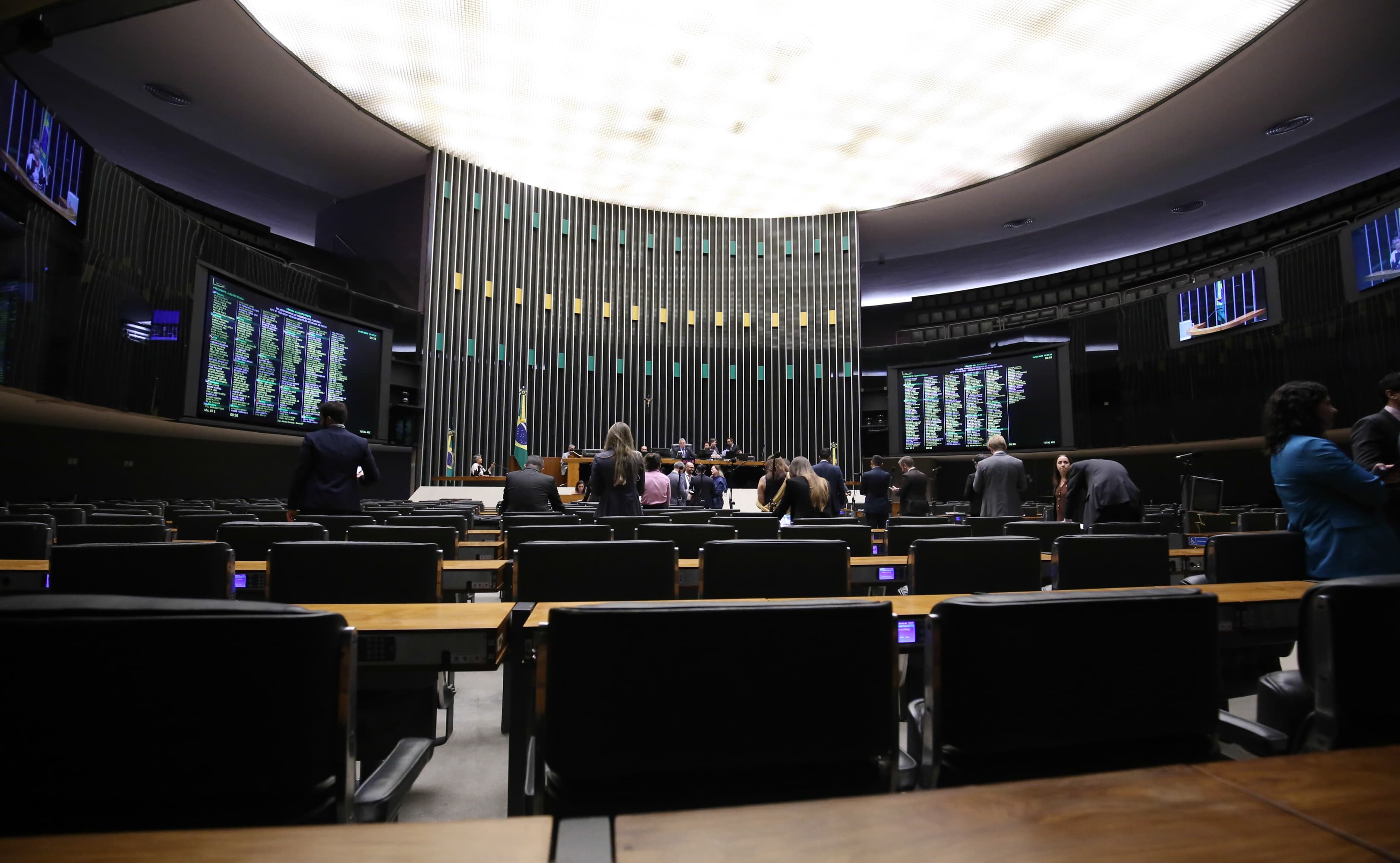 Cota de gênero: baianos defendem reserva de vagas para mulheres na política