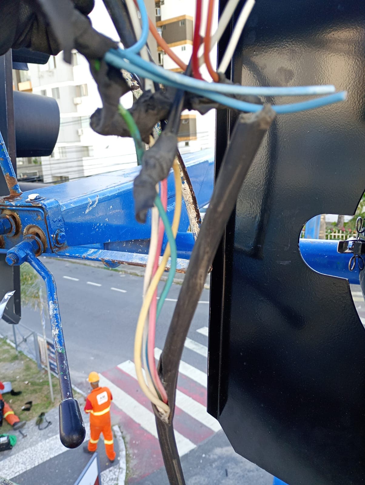 Vandalismo em semáforos de Salvador causa prejuízo de R$ 1,1 milhão em 2025