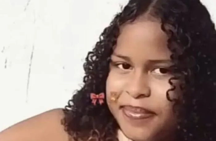 Adolescente desaparece em Camaçari após sair para a escola