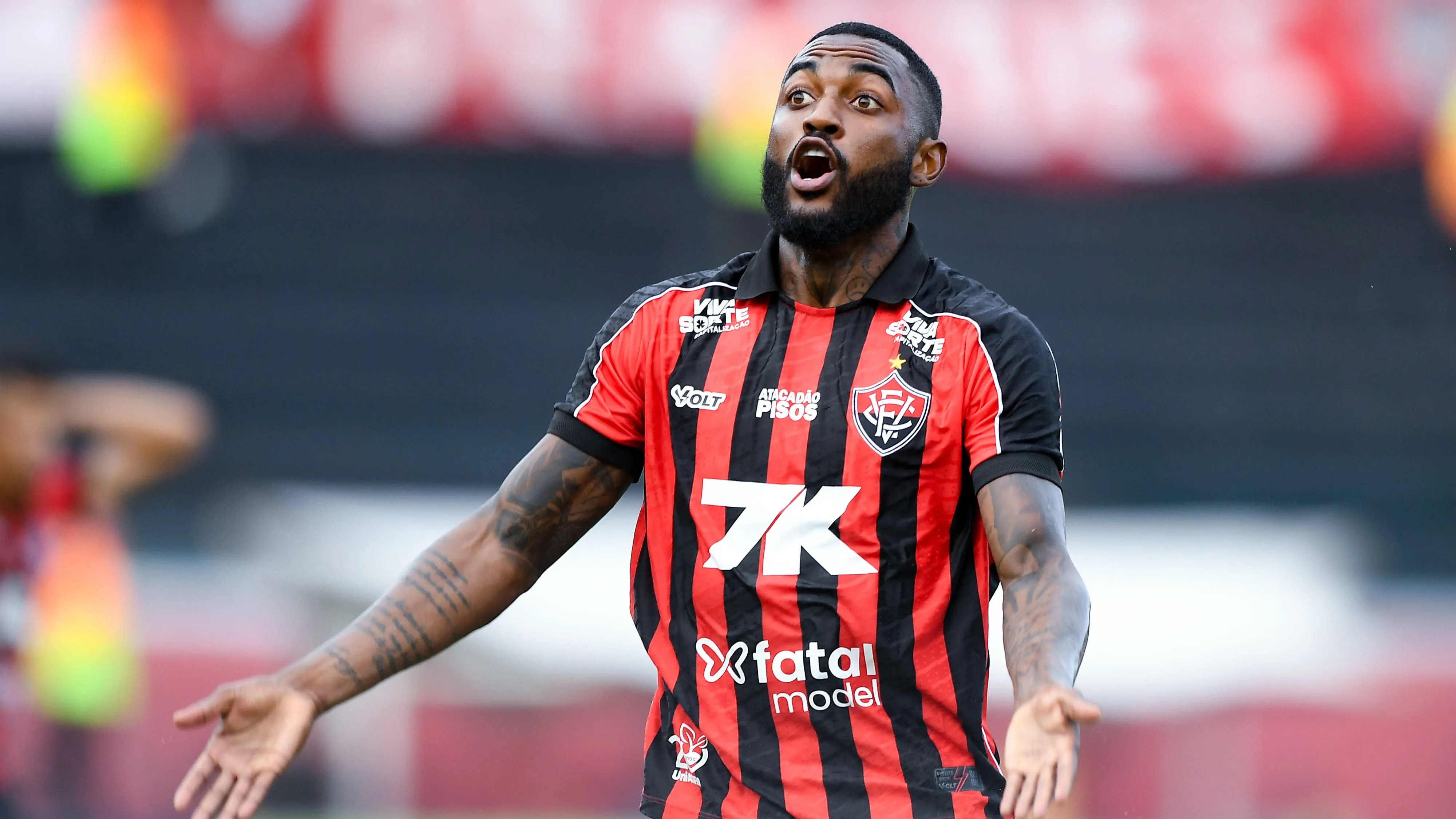 Ramon, do Vitória, comenta possível compra definitiva pelo clube baiano