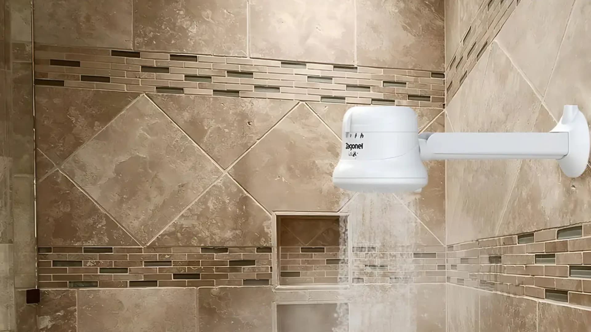 Chuveiros elétricos: 10 modelos bons e baratos de até R$ 100 em 2026