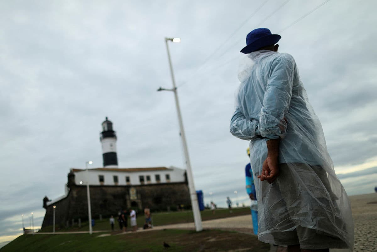 Salvador: tempo instável com chuva e sol marca início da semana