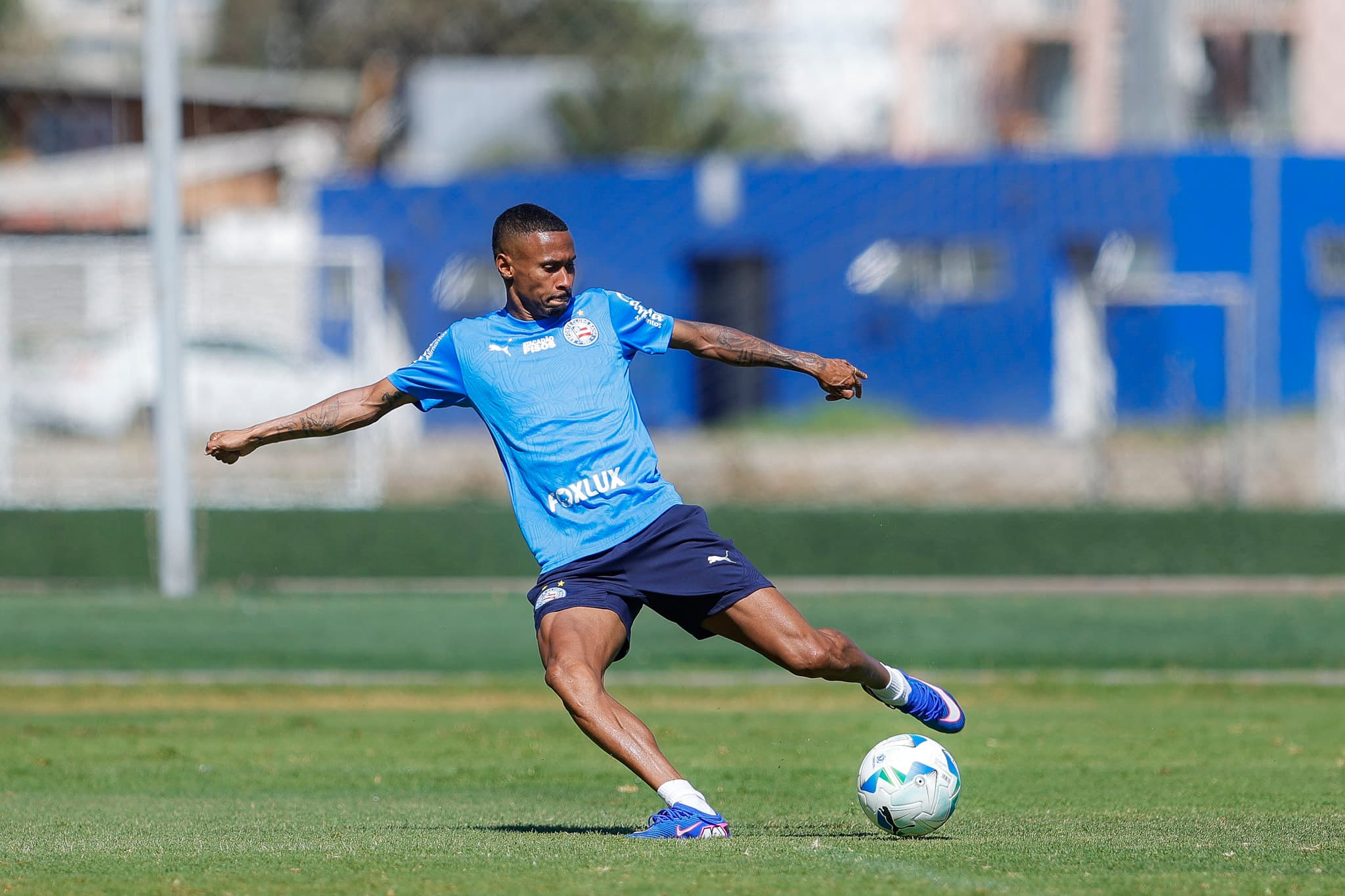 Ademir vira dúvida no Bahia para jogo contra o Flamengo