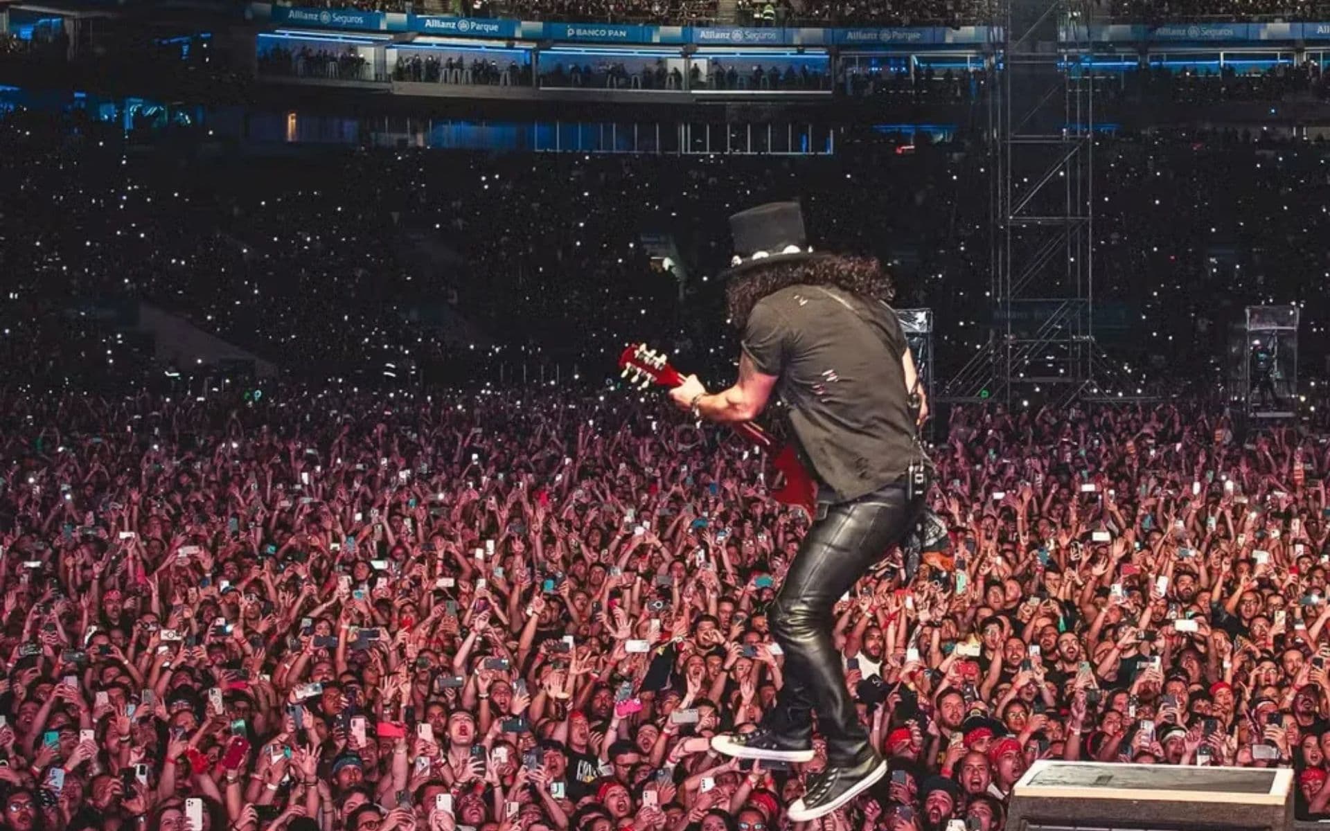 Guns N' Roses: show em Salvador reuniu 40 mil pessoas na Arena Fonte Nova