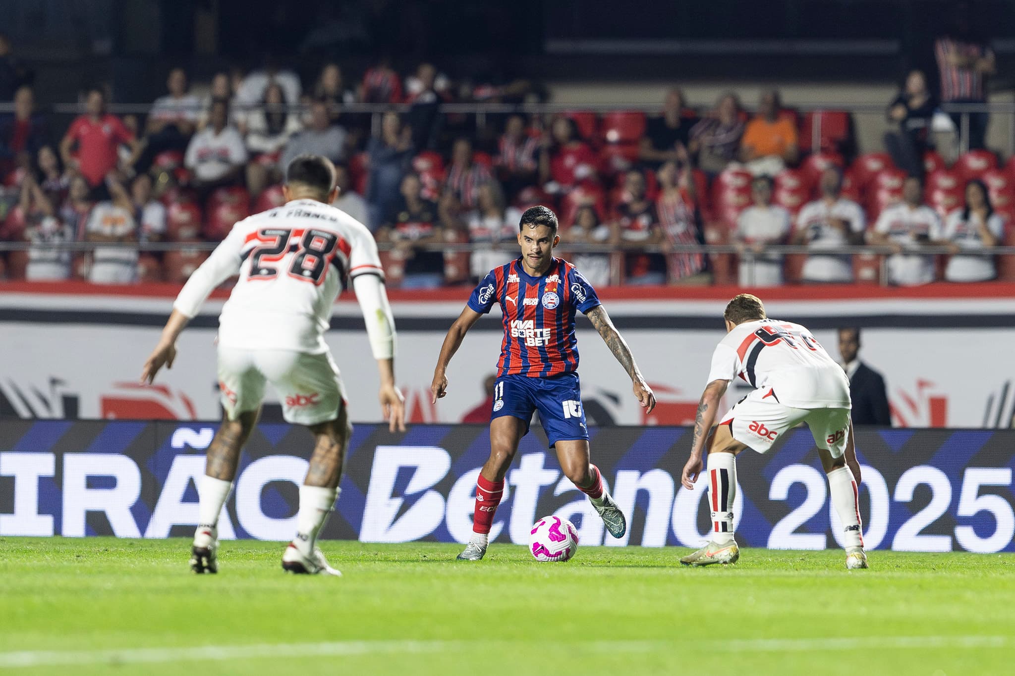 São Paulo x Bahia: jogo do Brasileirão muda de local por show no Morumbi