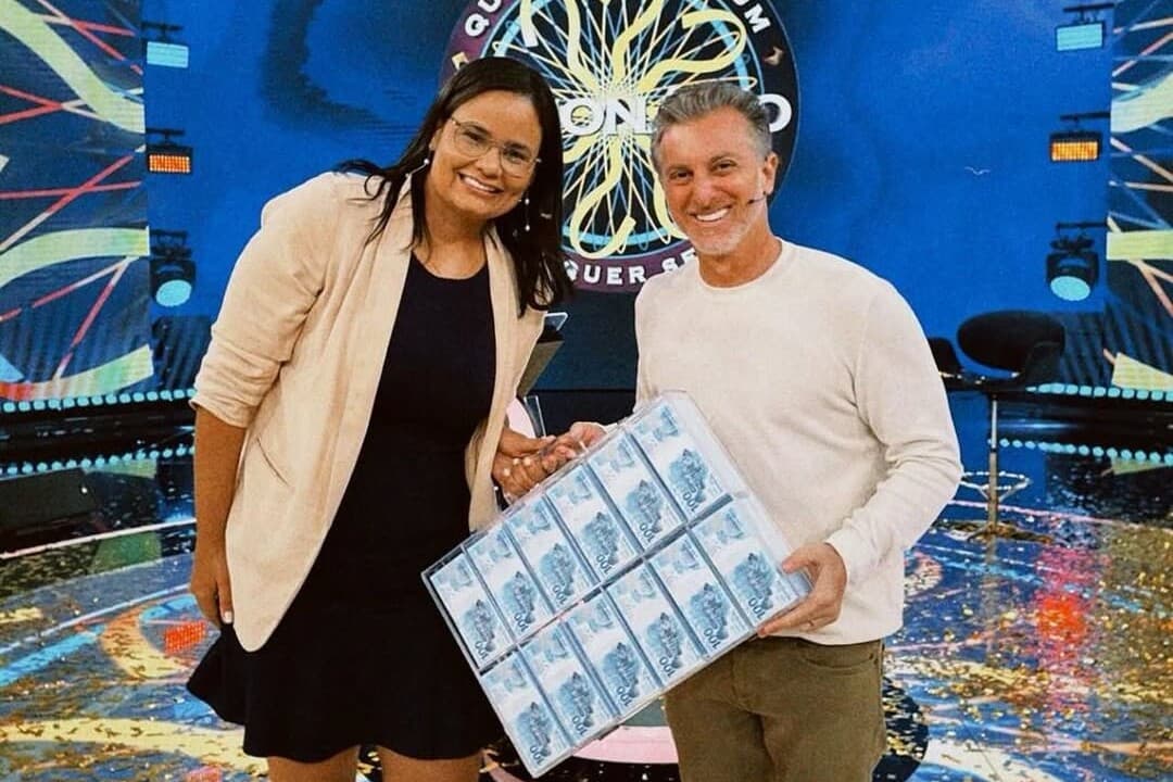 Jornalista baiana Jullie Dutra avança em concurso para diplomata