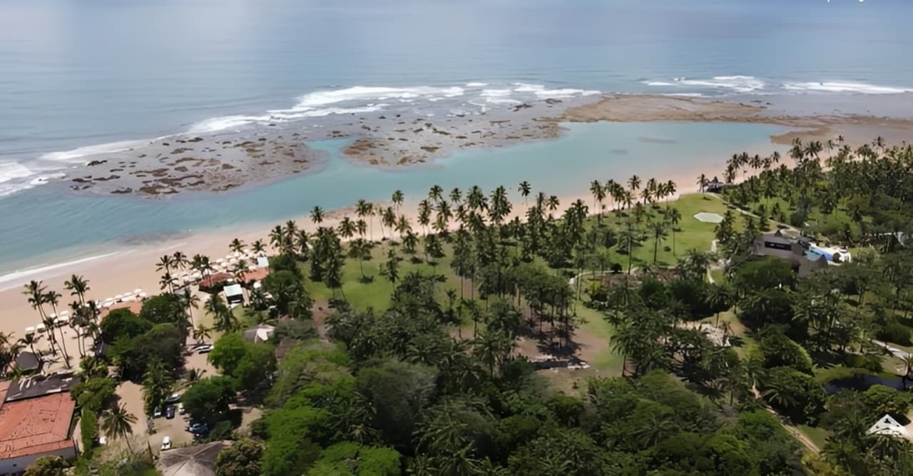 Praia Taipu de Fora, na Bahia, é eleita uma das mais bonitas do Brasil