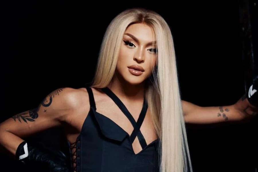 Pabllo Vittar desabafa sobre exposição de fotos íntimas por ex-affair
