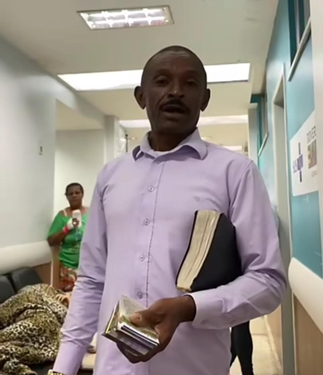 Pastor é investigado por suspeita de homofobia em hospital de Feira de Santana