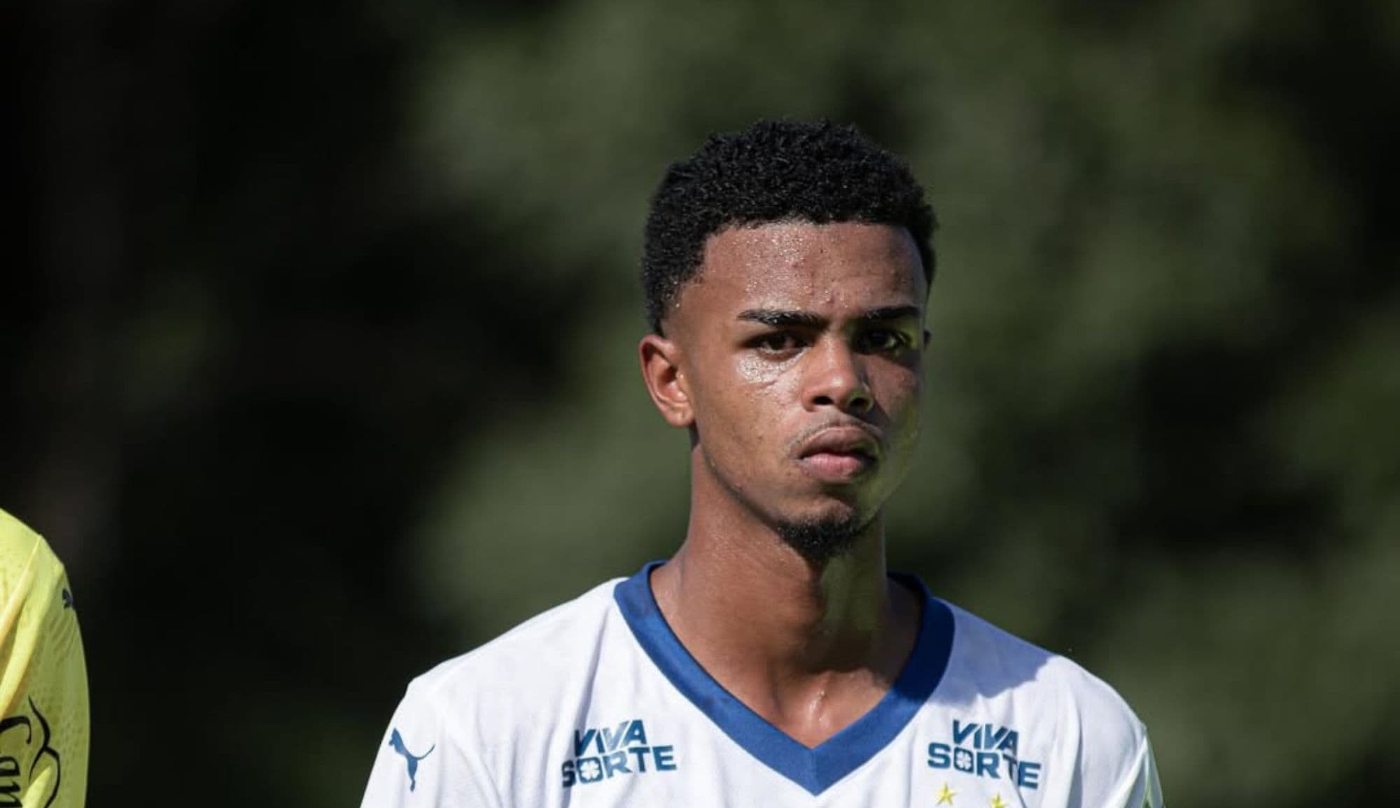 Bahia envia dois jovens da base para intercâmbio no Manchester City