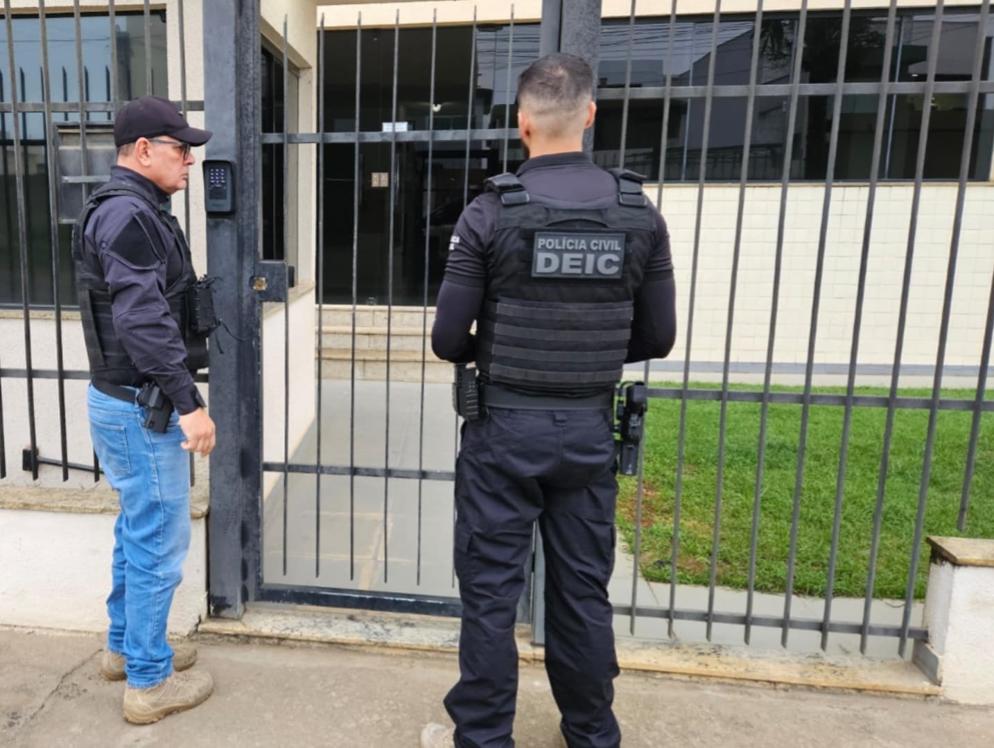 Mulher é presa por desviar R$ 200 mil de empresa em Vitória da Conquista