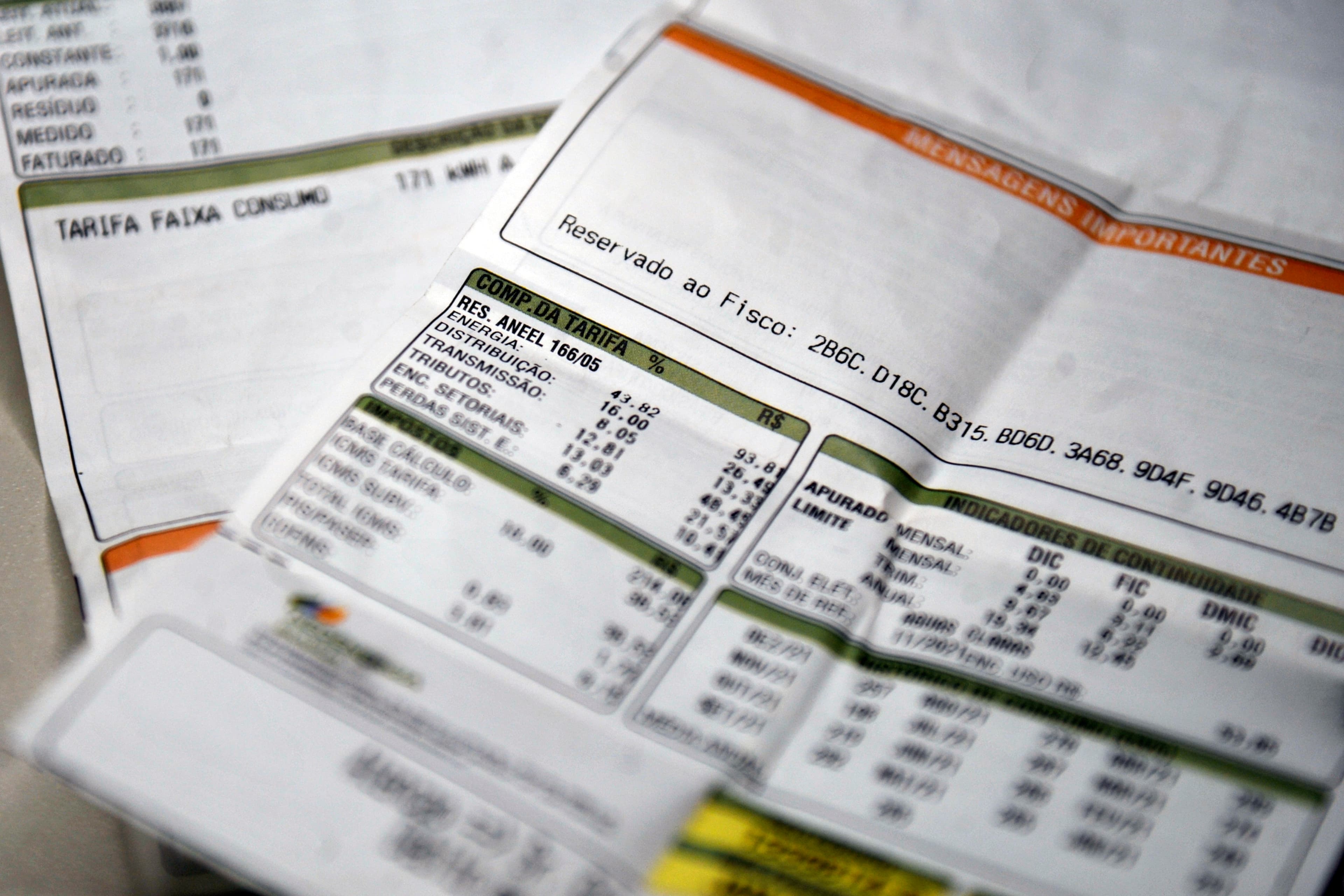 Conta de luz terá bandeira amarela em maio de 2026, anuncia Aneel