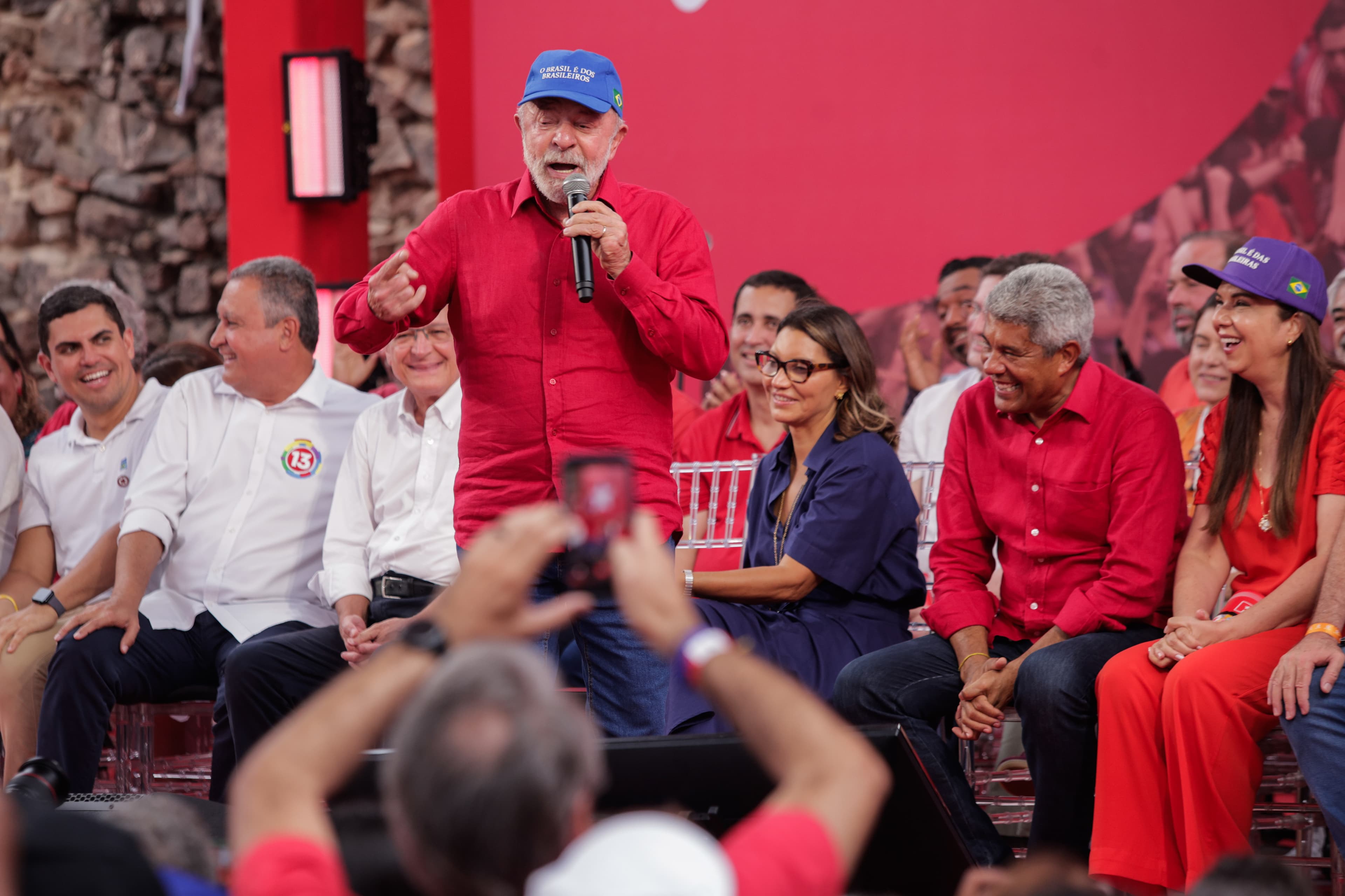 Baianos assumem postos estratégicos na equipe de reeleição de Lula