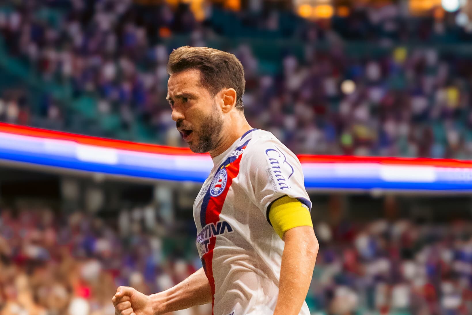 Éverton Ribeiro cobra reação do Bahia após empate com o Santos