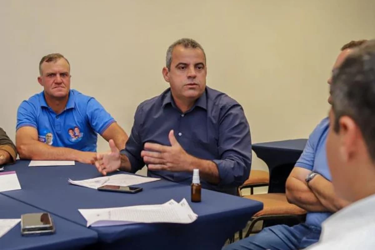 Vereador da Bahia propõe eutanásia para cães de rua e gera repúdio