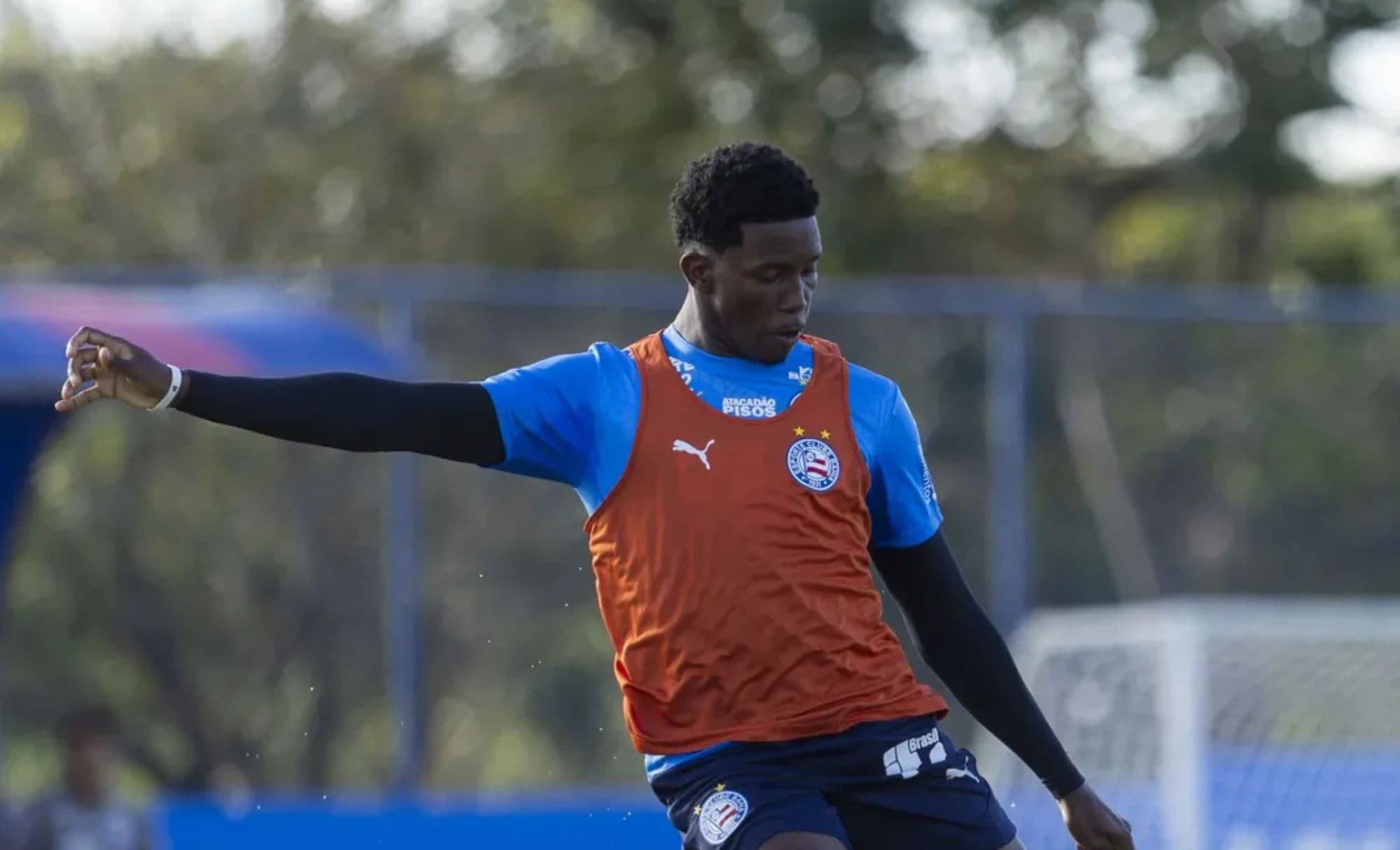Bahia goleia Leônico por 6 a 0 em jogo-treino no CT Evaristo de Macedo