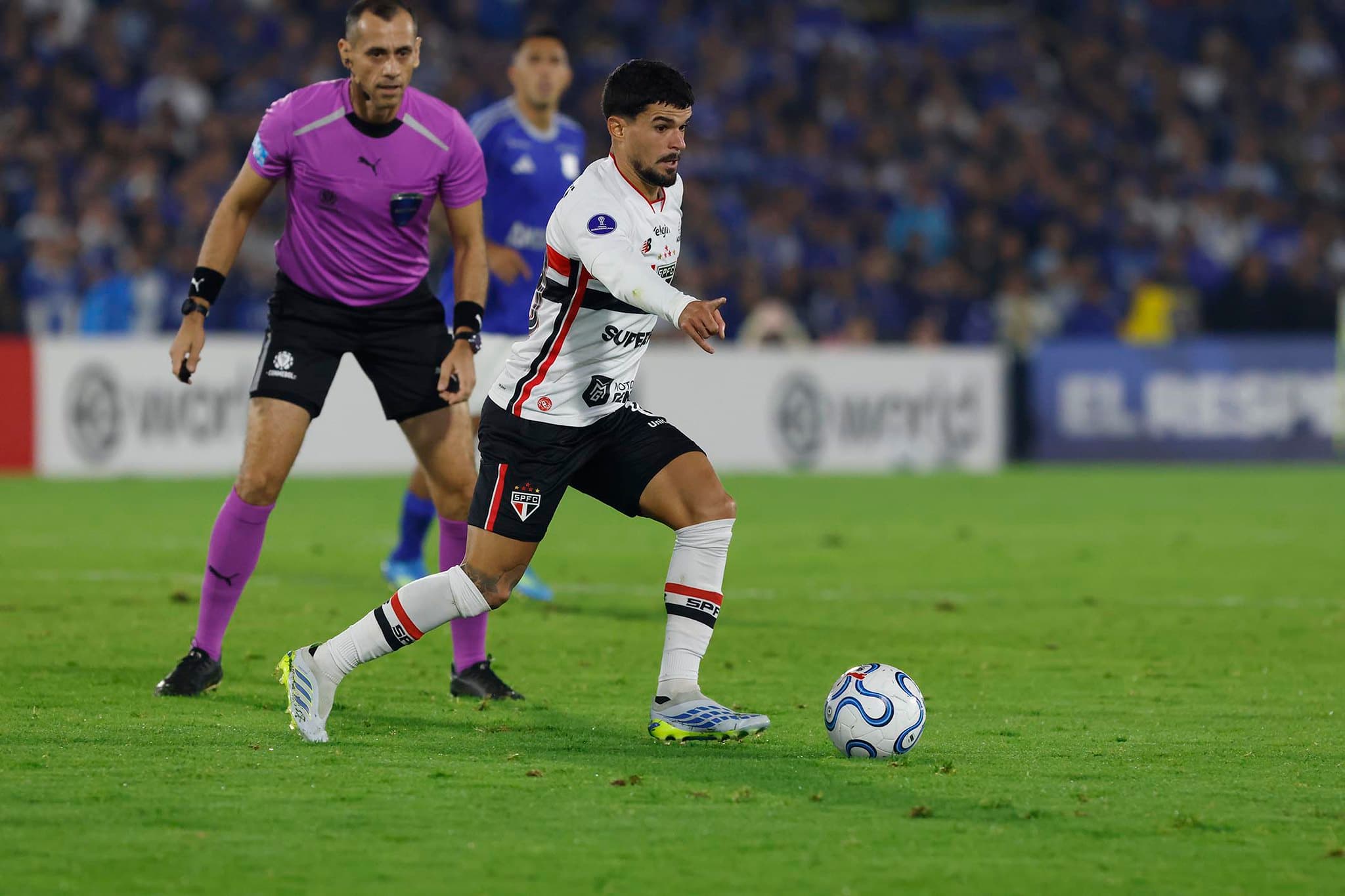 Cauly pode jogar contra o Bahia pelo São Paulo neste domingo