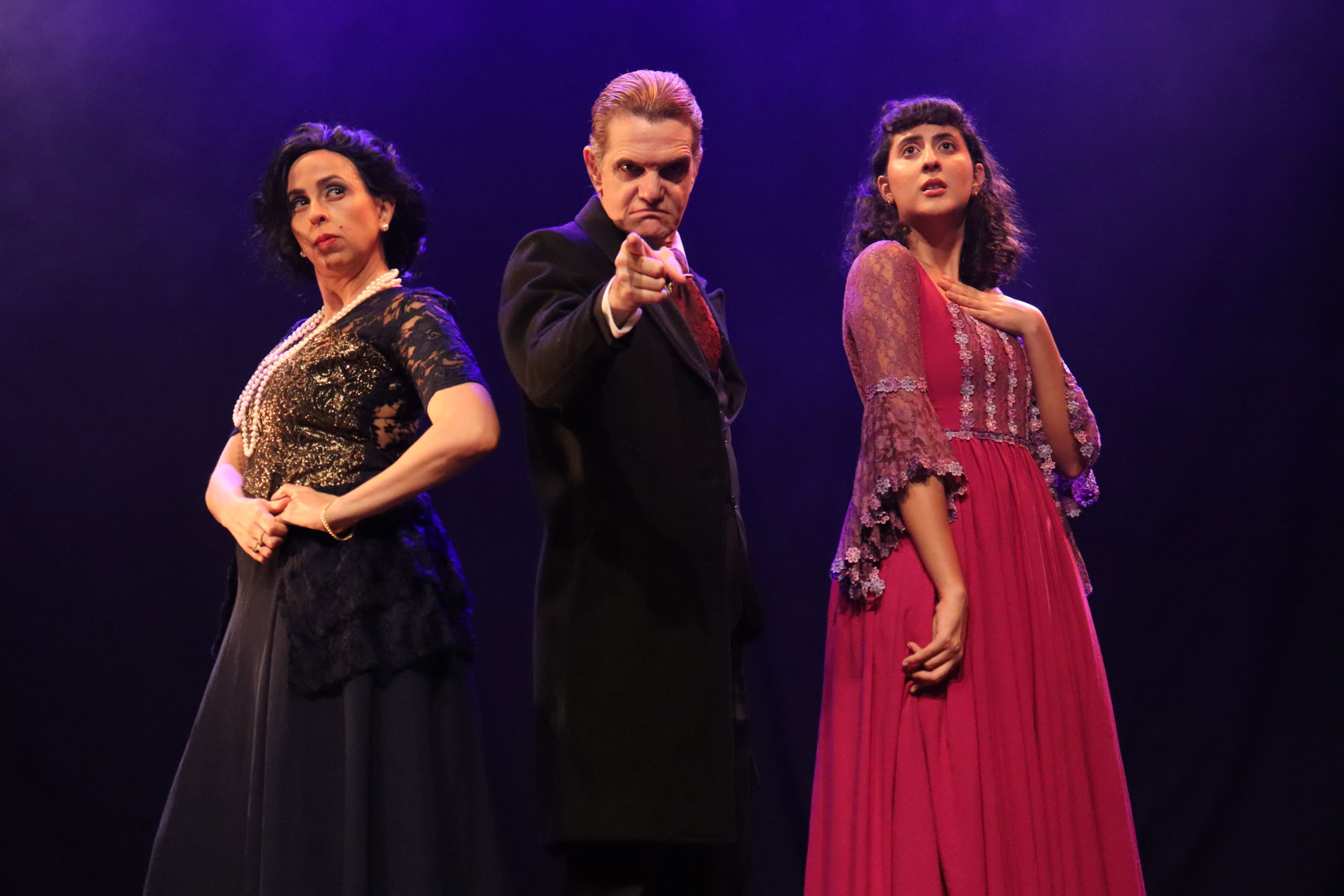 Teatro interativo em Salvador convida público a desvendar assassinato
