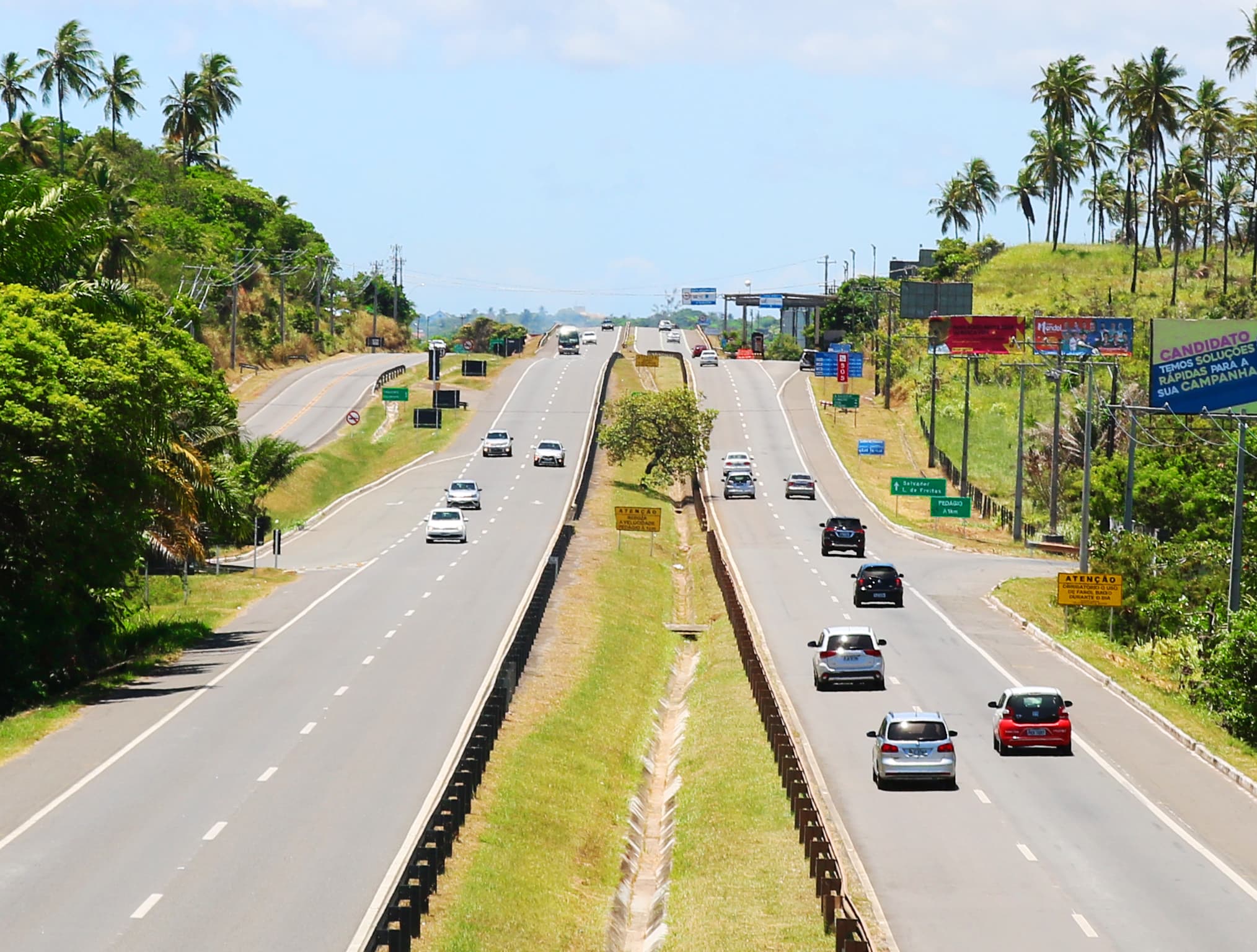 Rodovias baianas: 470 mil veículos são esperados no feriado de 1º de maio
