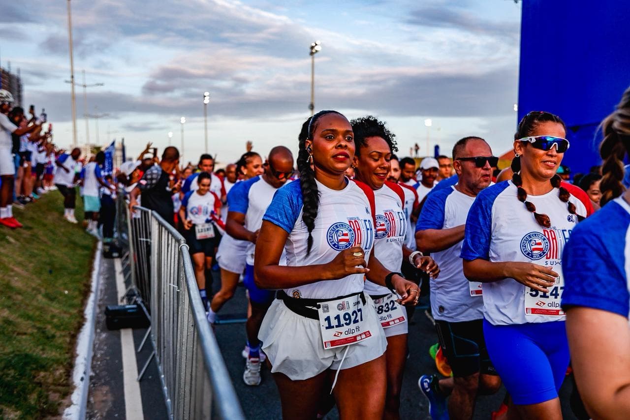 Corrida do Bahêa reúne 10 mil participantes em Salvador neste domingo