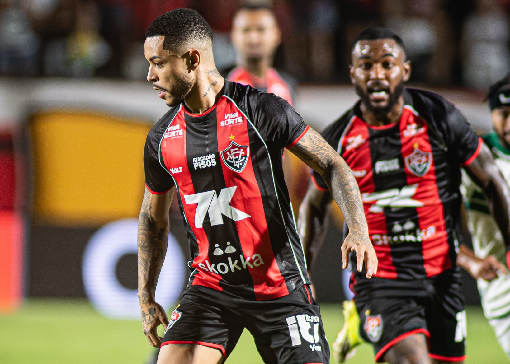 Três jogadores do Vitória atingem limite de jogos e não podem trocar de clube na Série A