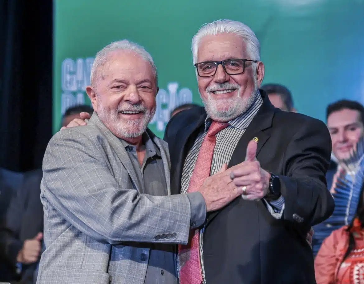 Lula mantém Jaques Wagner na liderança do governo no Senado