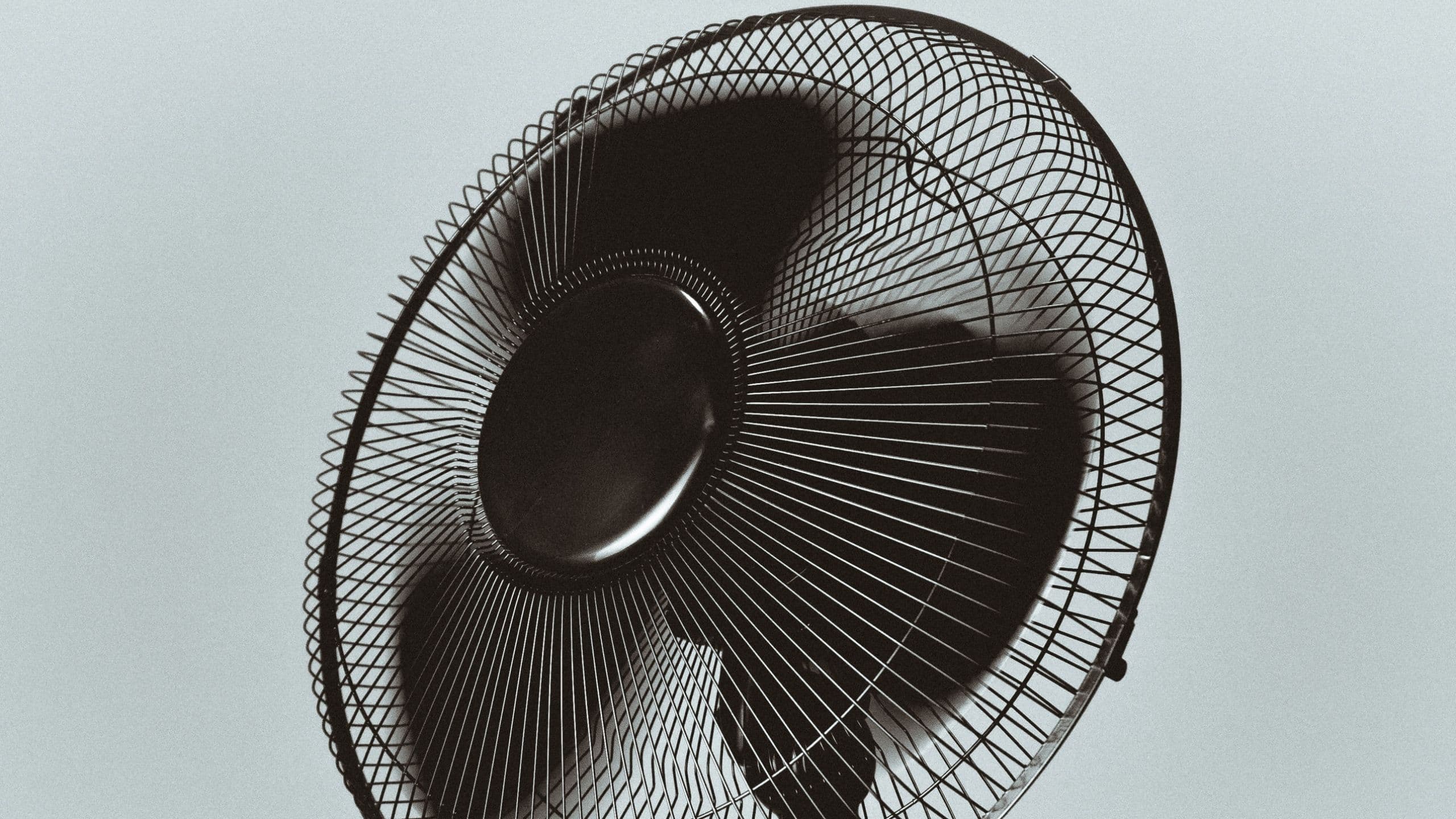 Menina de 1 ano morre após choque elétrico por ventilador em Santa Cruz Cabrália