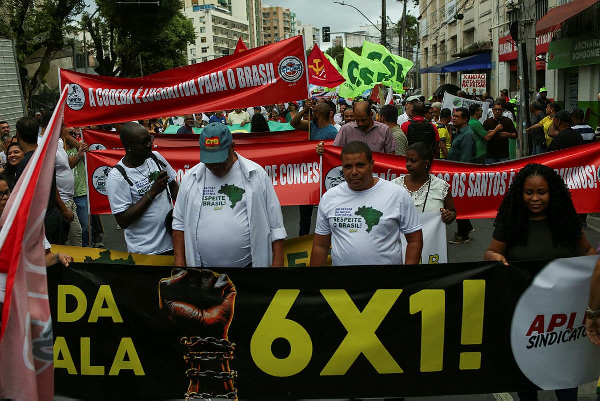 Câmara de Salvador debate fim da escala 6x1 para trabalhadores do comércio