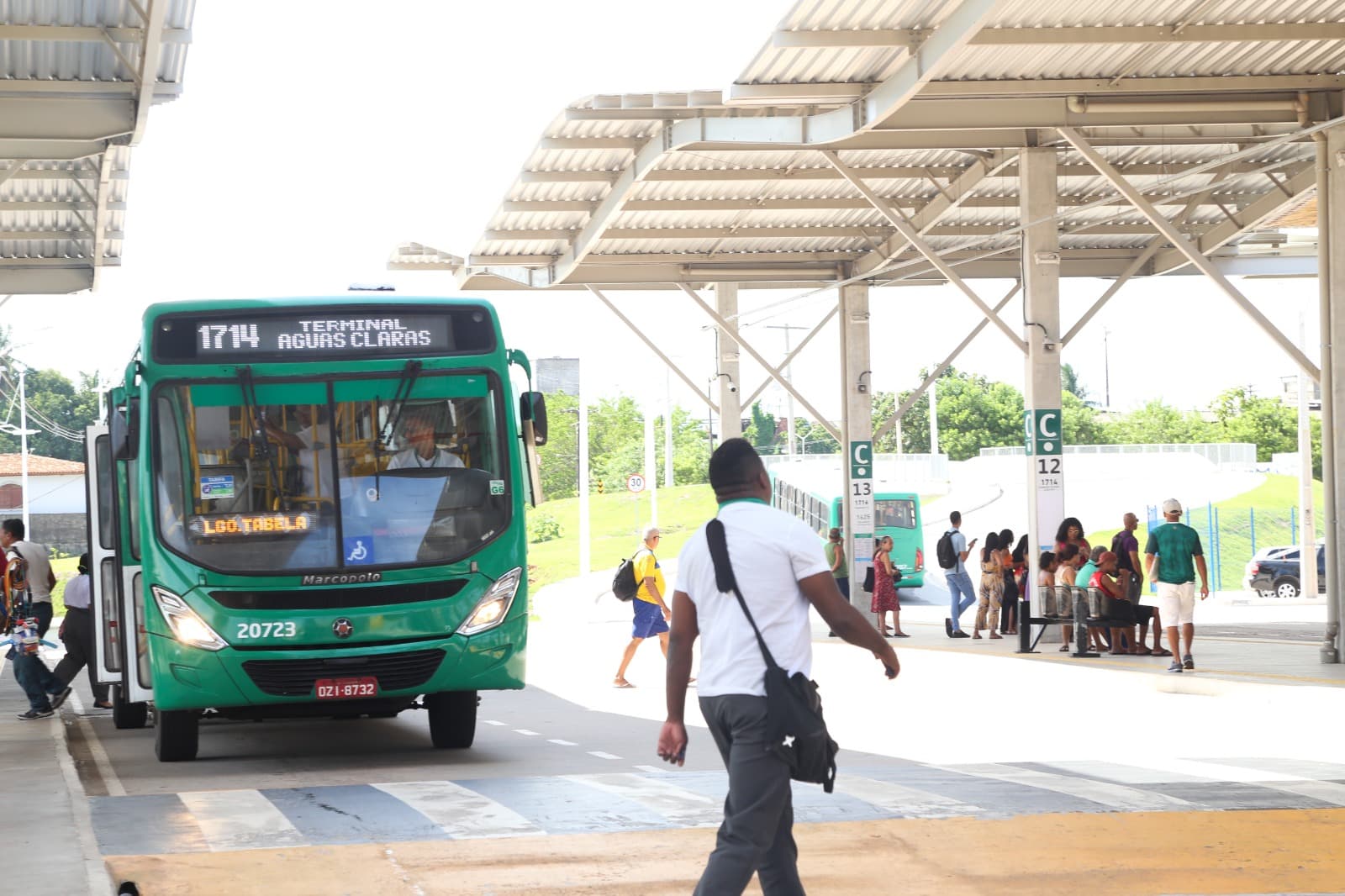Rodoviários atrasam ônibus em Salvador nesta quinta-feira (7)