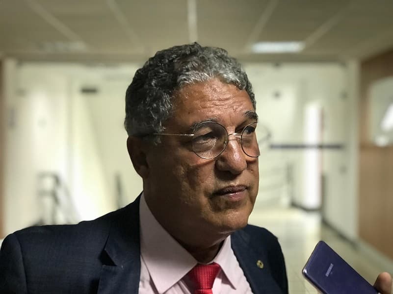 Alba fará força-tarefa para votar projetos em 19 de maio, diz líder do governo