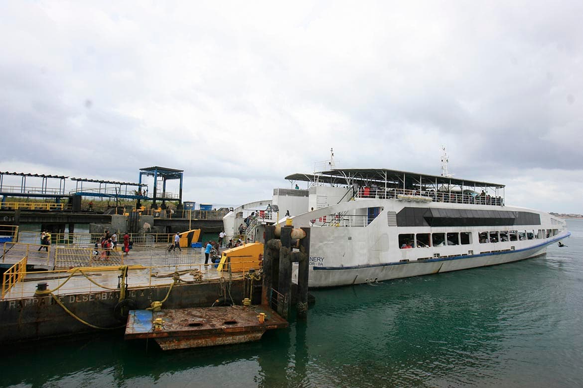 Ferry-boat: Bahia licita obras para adequar sistema à Ponte Salvador-Itaparica