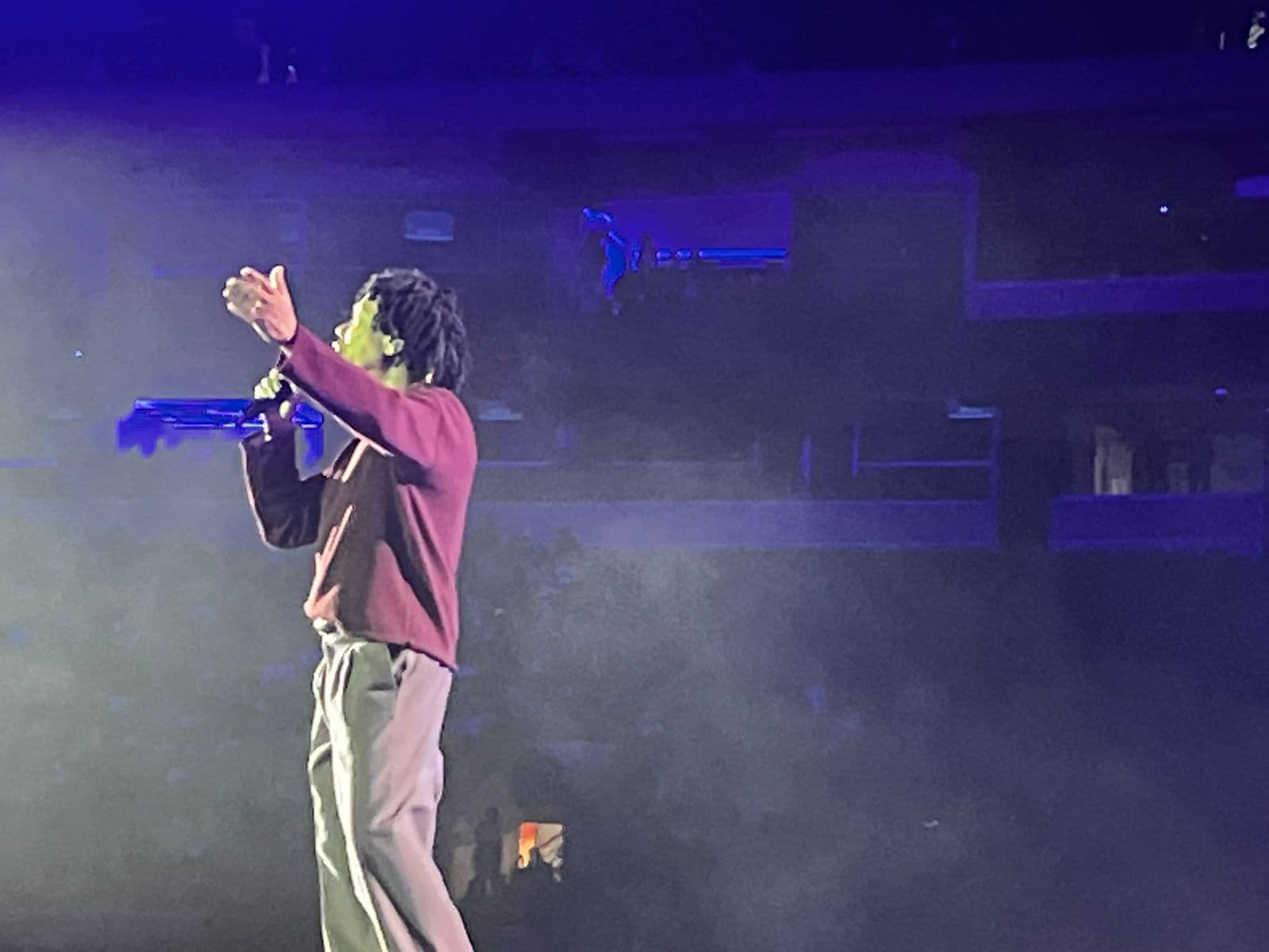 Djavan inicia turnê de 50 anos em São Paulo e chega a Salvador com ingressos esgotados