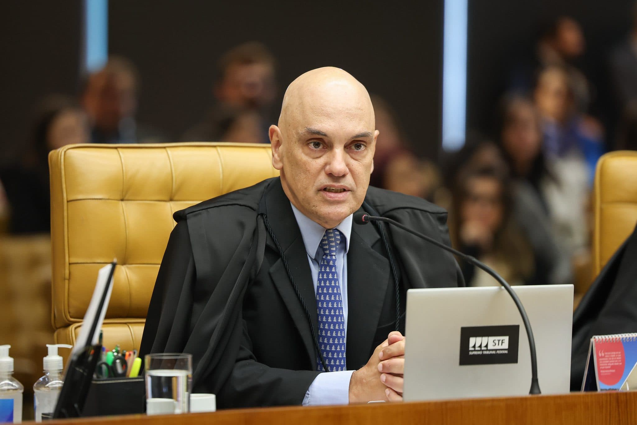 Moraes suspende aplicação da Lei da Dosimetria para réus do 8 de janeiro