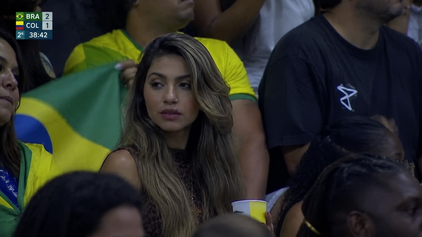 Trend de torcida com IA viraliza: aprenda a criar vídeos realistas em estádios